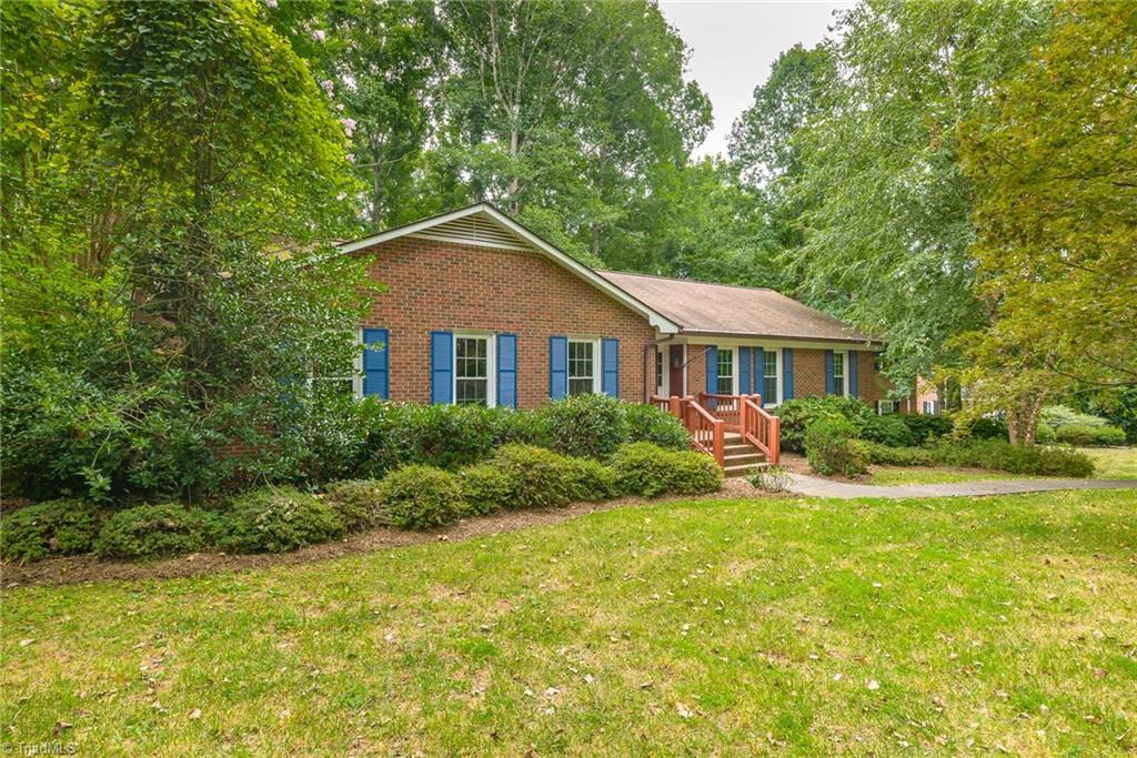 602 Barkworth Road Clemmons, NC 27012 - Photo 2 of 27 Gallery Image 2