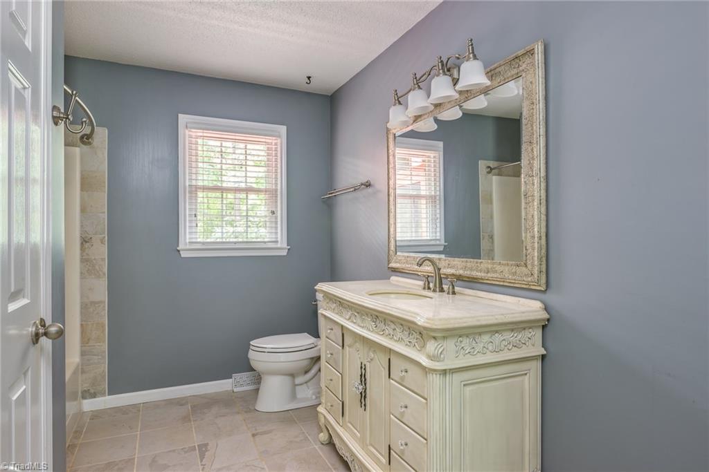 602 Barkworth Road Clemmons, NC 27012 - Photo 12 of 27 Gallery Image 12