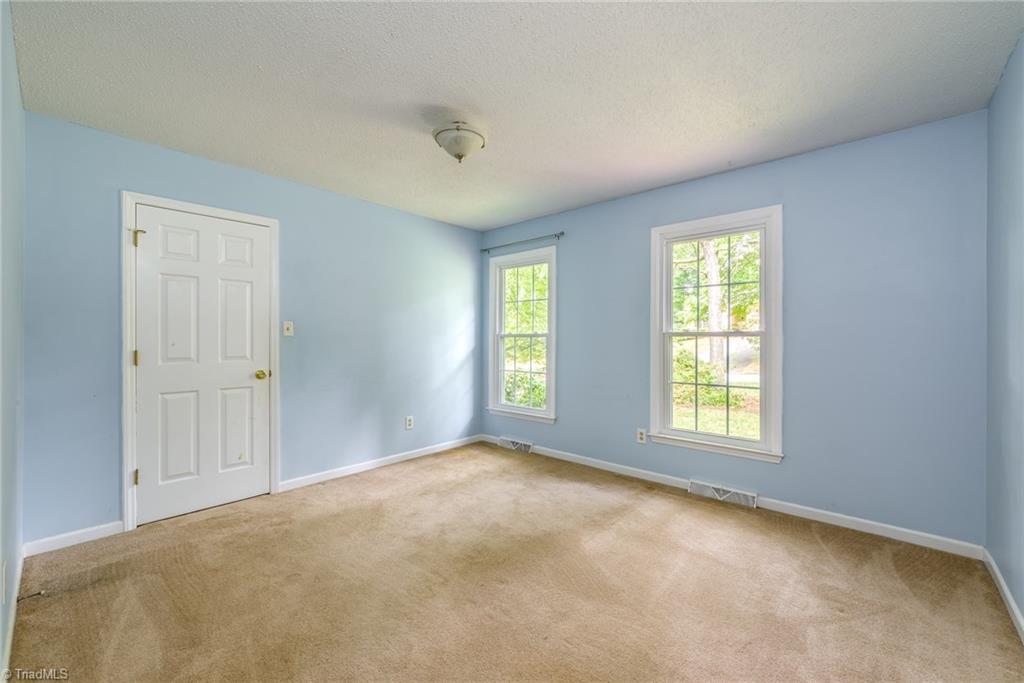 602 Barkworth Road Clemmons, NC 27012 - Photo 13 of 27 Gallery Image 13