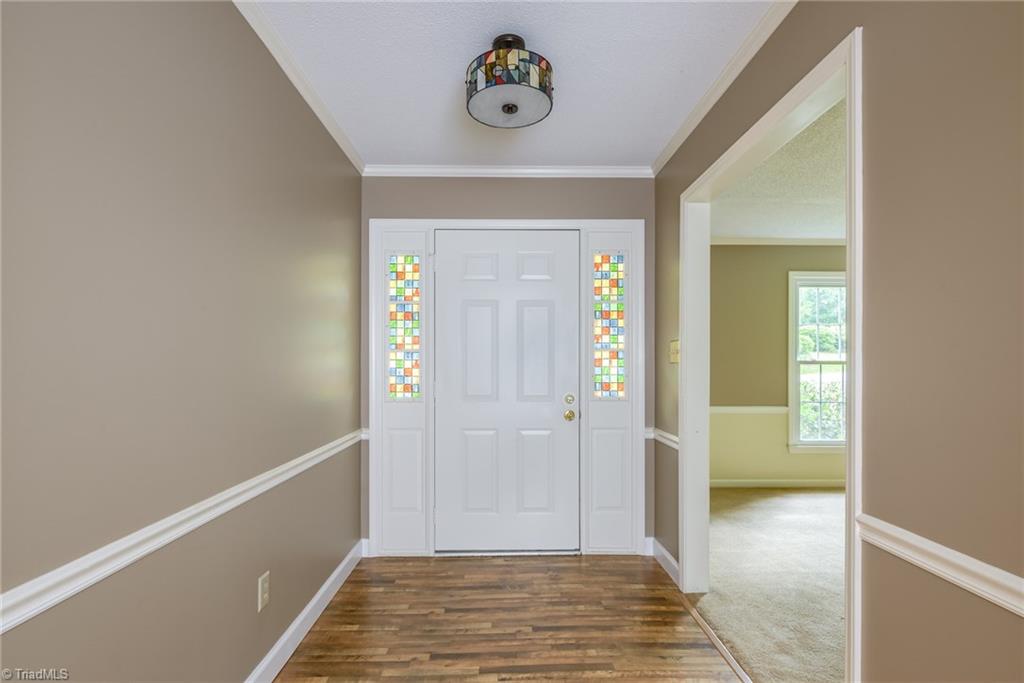 602 Barkworth Road Clemmons, NC 27012 - Photo 5 of 27 Gallery Image 5
