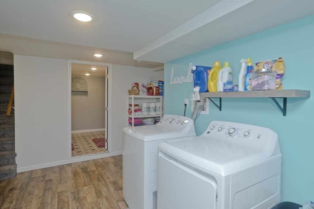 20 Maura Street Springfield, MA 01104 - Photo 27 of 41 a utility room with dryer and washer