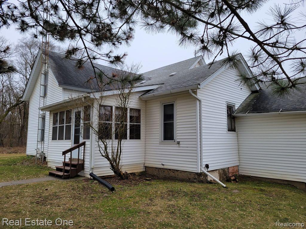 5528 Pratt Road Lapeer, MI 48446 - Photo 3 of 71