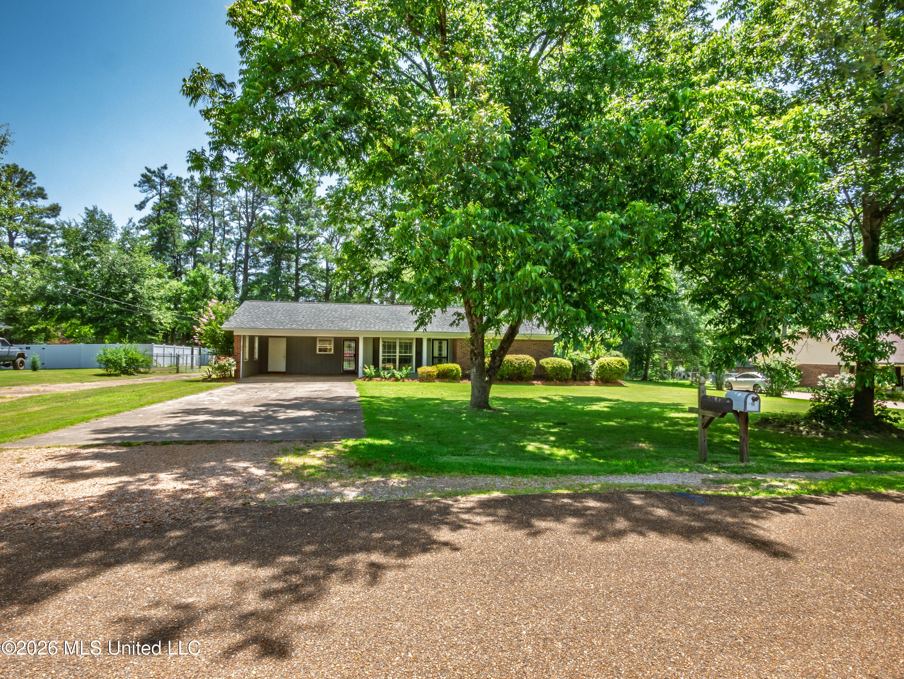 117 Hemlock Road Batesville, MS 38606 - Photo 27 of 31 117 Hemlock Rd Batesville MS
