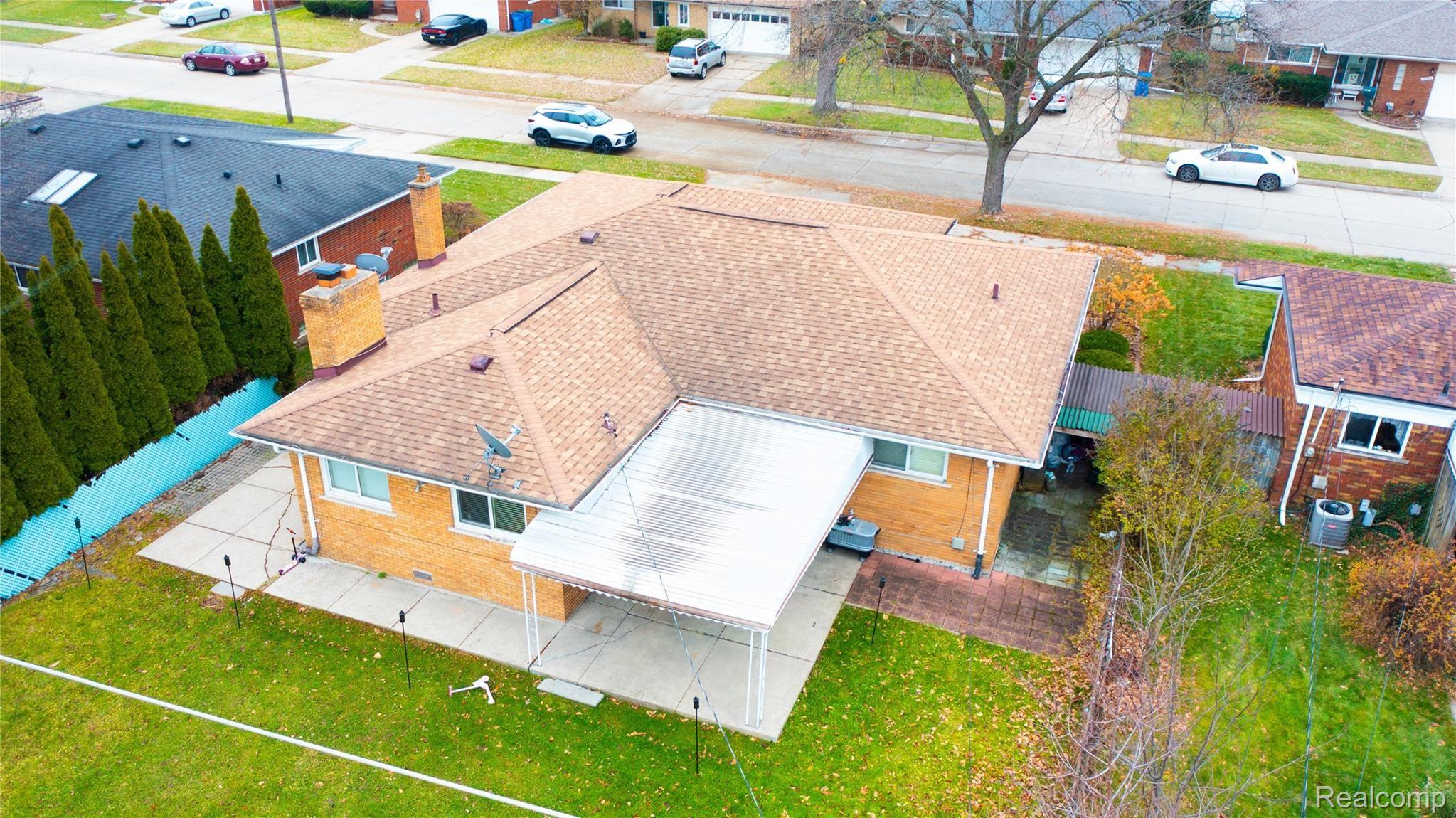 11021 Racine Road Warren, MI 48093 - Photo 25 of 26 DJI_0259.jpg