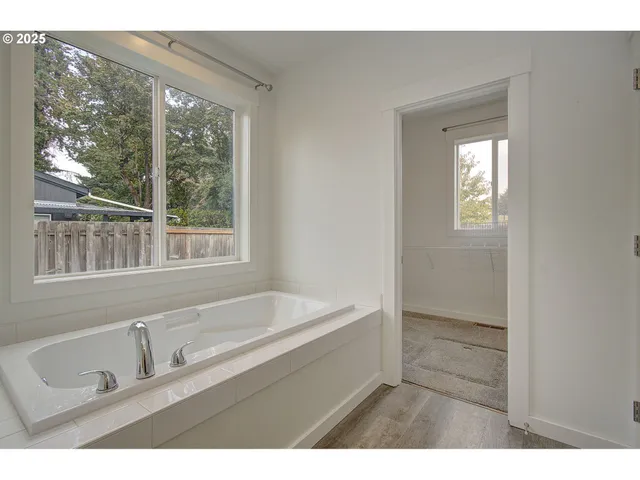 $650,000 | 508 Northeast 127th Street, Vancouver, WA 98685