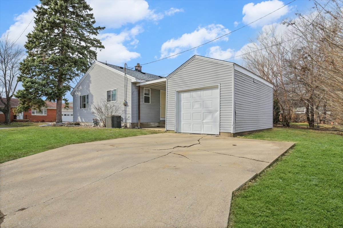 8 University Court Normal, IL 61761 - Photo 17 of 19
