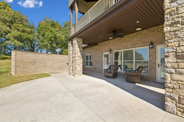 $930,000 | 105 Barbara Spears Road, Morrison, TN 37357