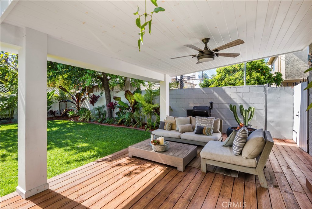 2505 Vail Avenue Redondo Beach, CA 90278 - Photo 37 of 41 a outdoor living space with furniture and garden view