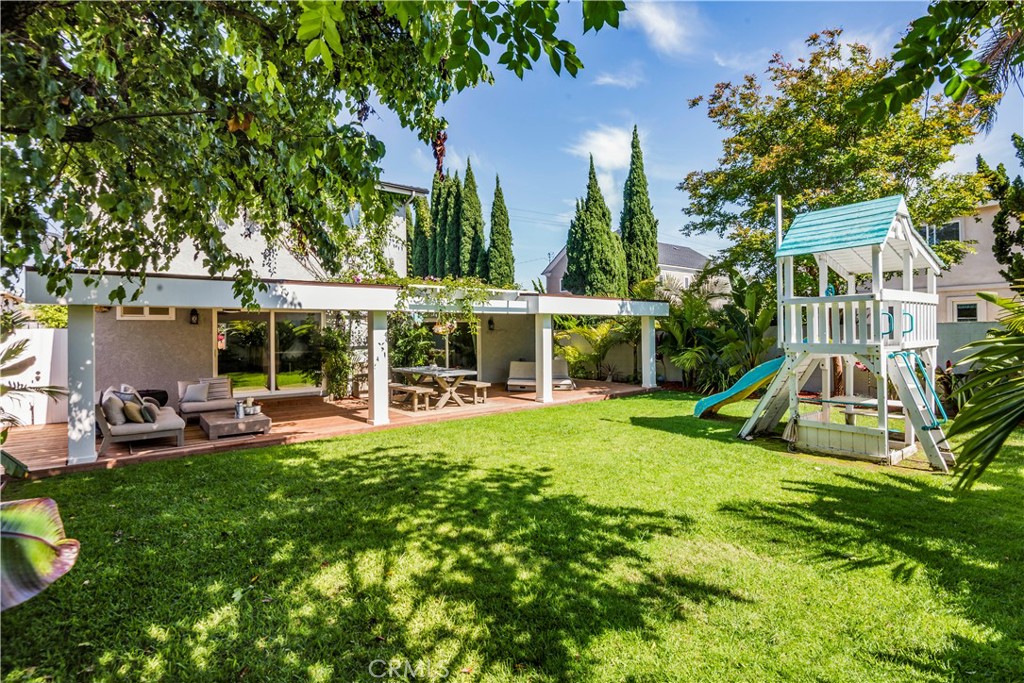 2505 Vail Avenue Redondo Beach, CA 90278 - Photo 41 of 41 a view of a house with backyard sitting area and garden
