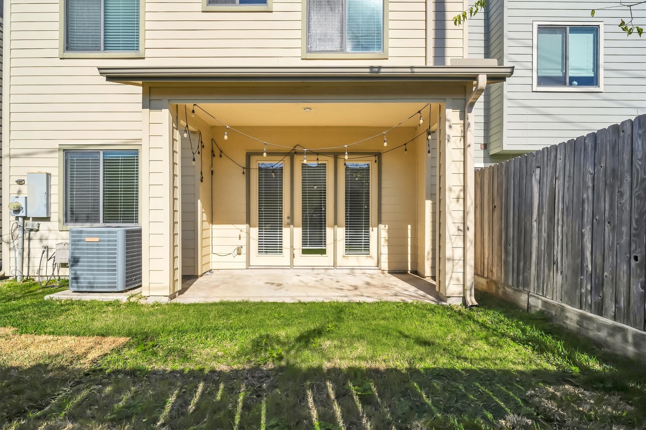 9405 Blalock Tree Court Houston, TX 77080 - Photo 37 of 39 a view of a house with backyard of the house