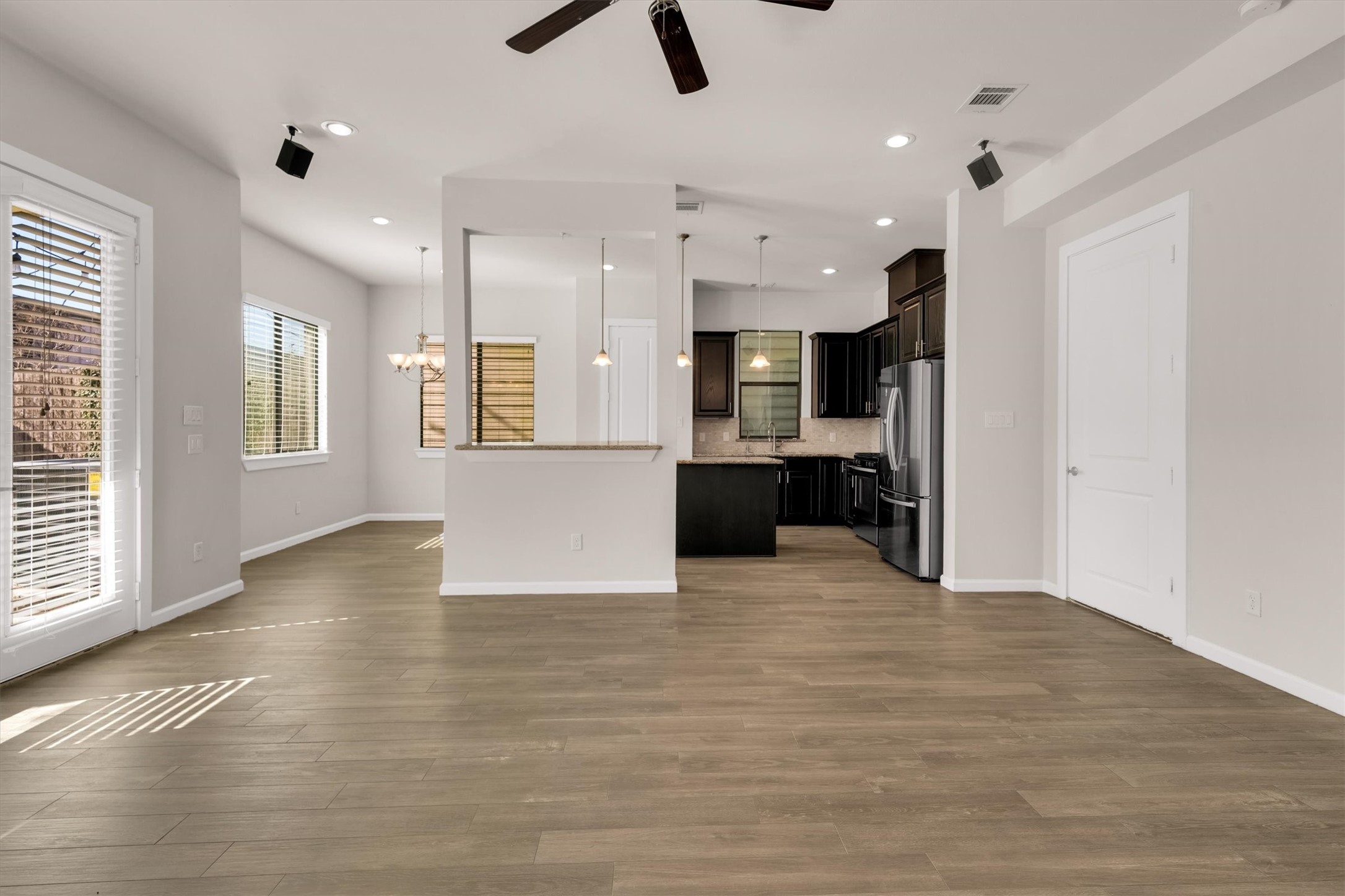 9405 Blalock Tree Court Houston, TX 77080 - Photo 8 of 39