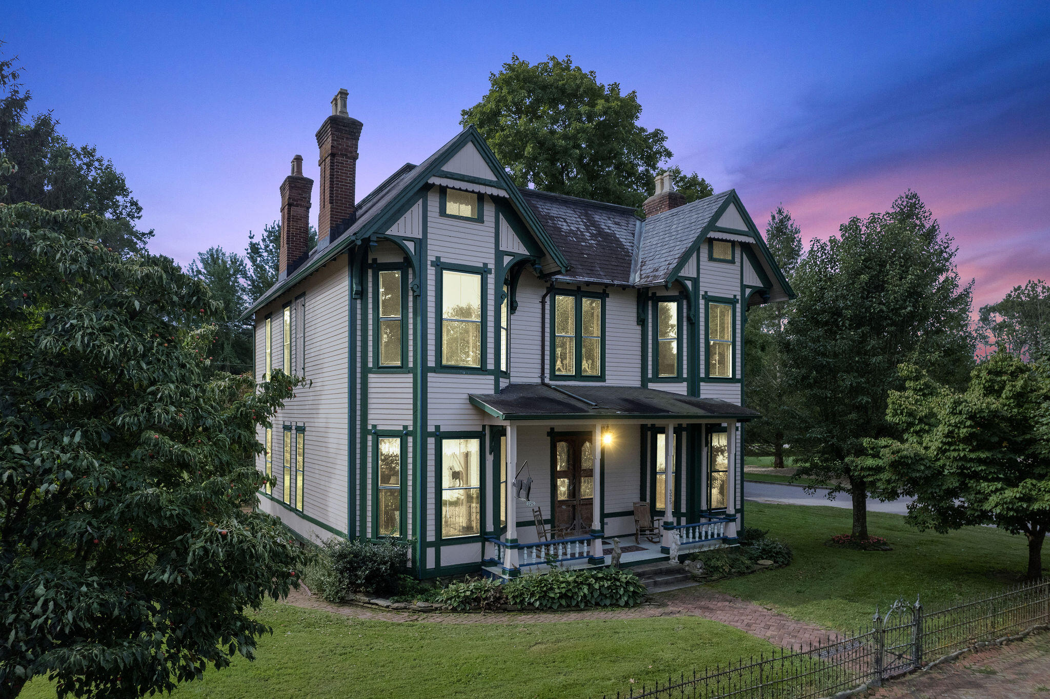 325 West Riverside Drive Augusta, KY 41002 - Photo 3 of 49 Gallery Image 3
