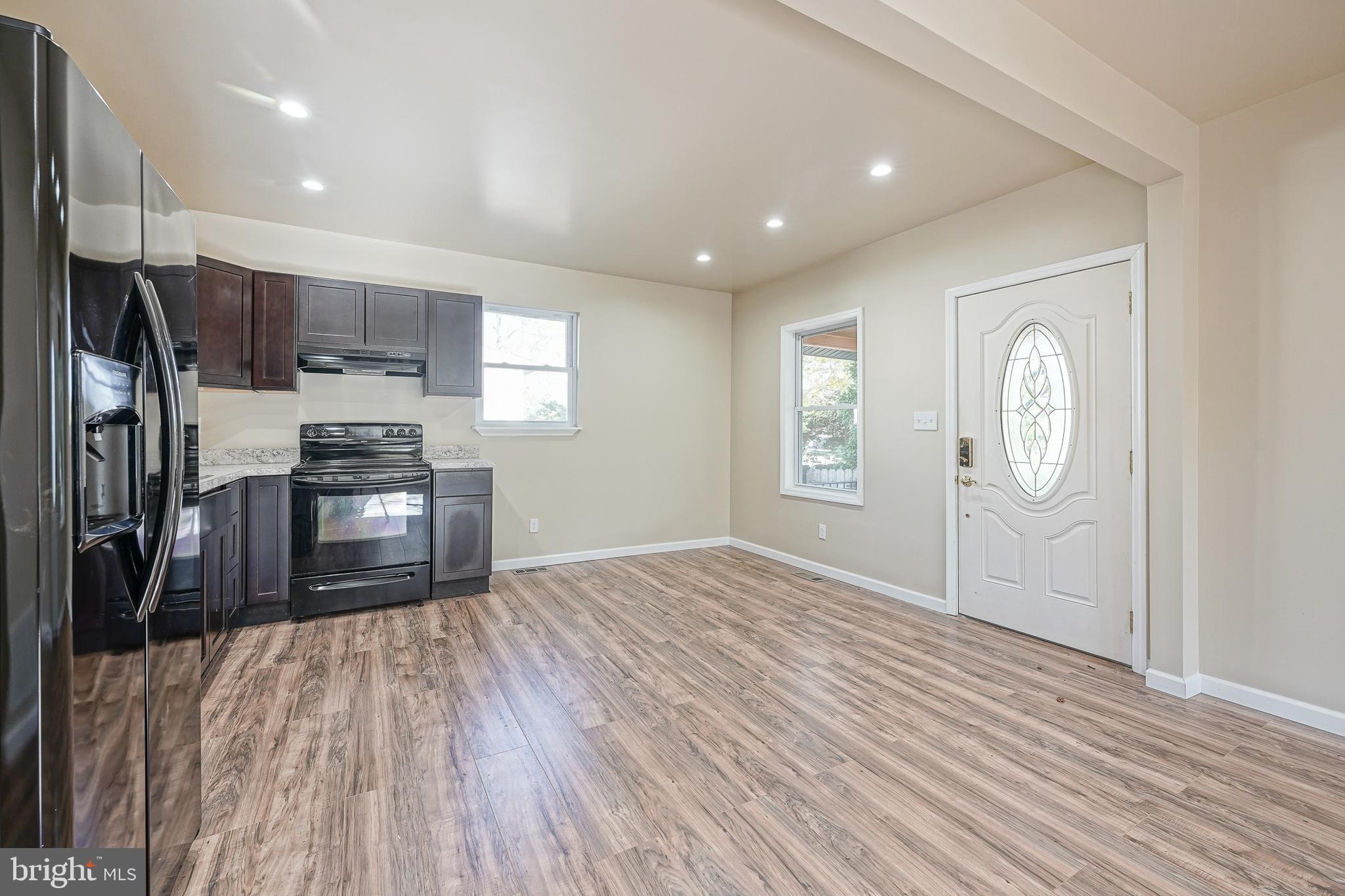 226 East Gibbsboro Road Lindenwold, NJ 08021 - Photo 5 of 25