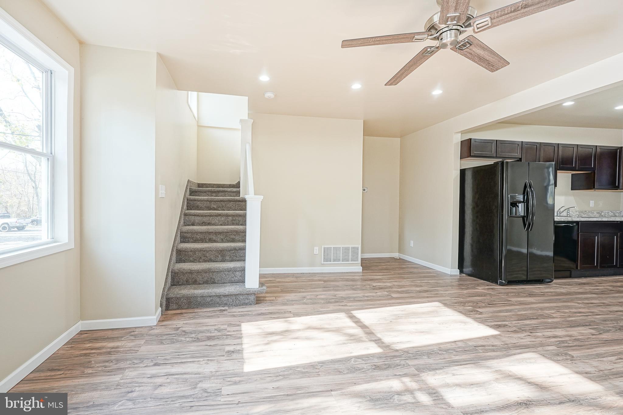 226 East Gibbsboro Road Lindenwold, NJ 08021 - Photo 7 of 25