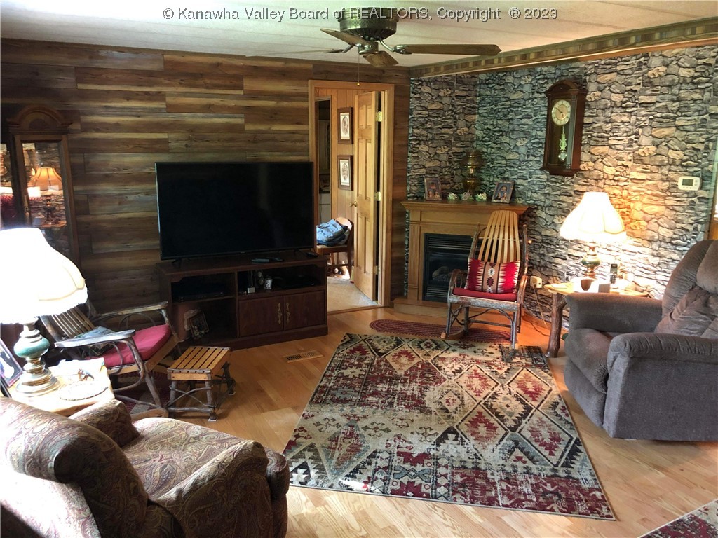 1851 Elk Fork Road Gay, WV 25244 - Photo 6 of 22 Gallery Image 6