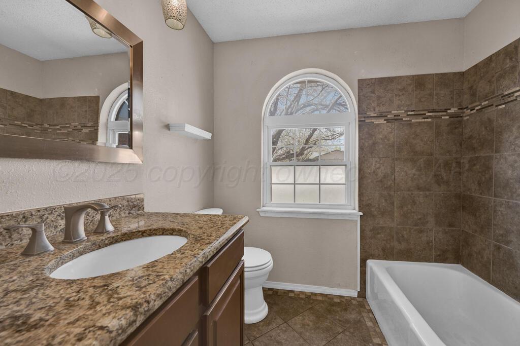 5203 Susan Drive Amarillo, TX 79110 - Photo 15 of 23 bathroom two