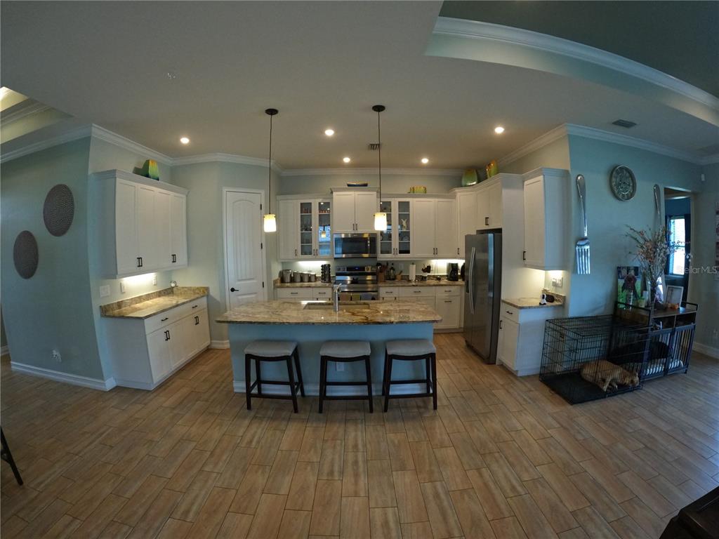 6619 35th Court East Sarasota, FL 34243 - Photo 17 of 40