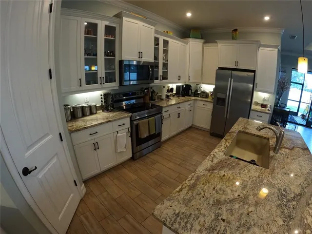 $560,000 | 6619 35th Court East, Sarasota, FL 34243