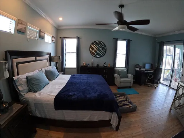 $560,000 | 6619 35th Court East, Sarasota, FL 34243