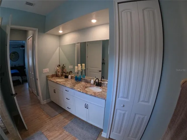 $560,000 | 6619 35th Court East, Sarasota, FL 34243