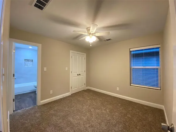 $1,595 | 804 North Broughton Street, Unit 804, Sherman, TX 75090