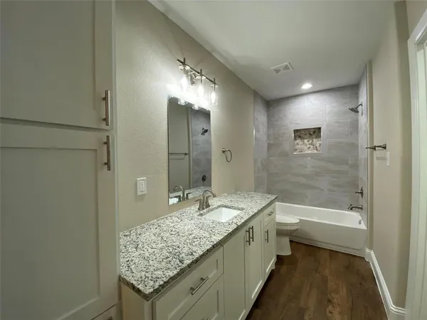 $1,595 | 804 North Broughton Street, Unit 804, Sherman, TX 75090