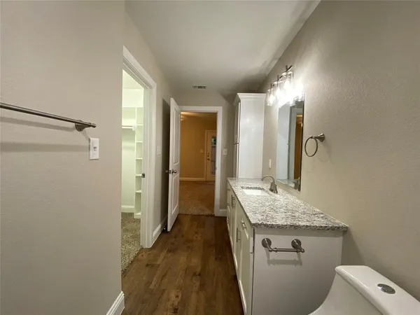 $1,595 | 804 North Broughton Street, Unit 804, Sherman, TX 75090