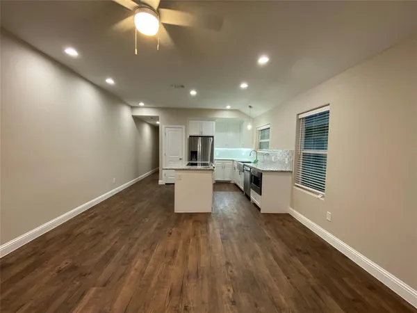 $1,595 | 804 North Broughton Street, Unit 804, Sherman, TX 75090