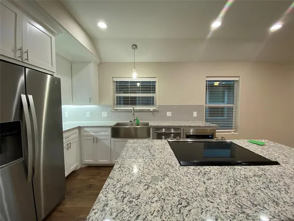 $1,595 | 804 North Broughton Street, Unit 804, Sherman, TX 75090