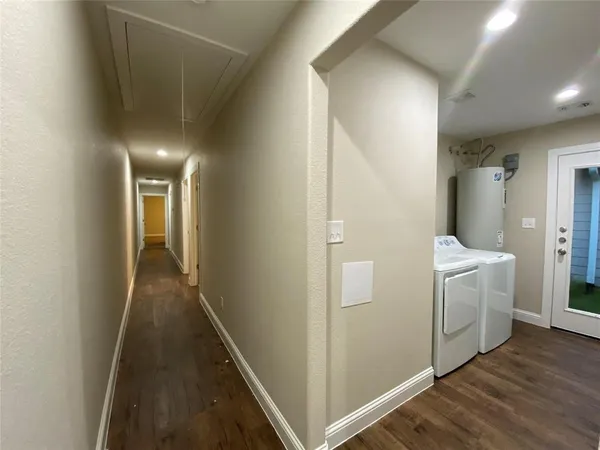 $1,595 | 804 North Broughton Street, Unit 804, Sherman, TX 75090