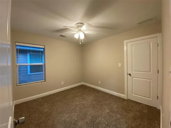 $1,595 | 804 North Broughton Street, Unit 804, Sherman, TX 75090
