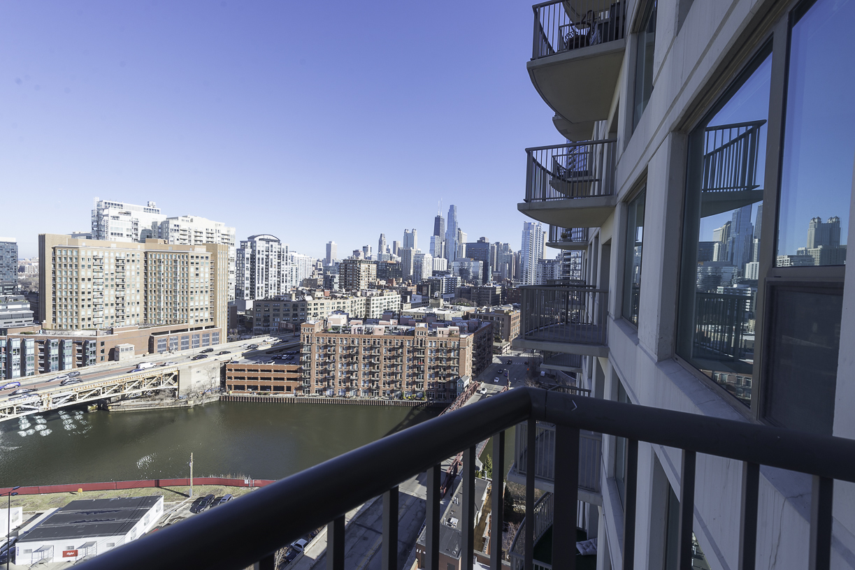 501 North Clinton Street, Unit 1807 Chicago, IL 60654 - Photo 18 of 21