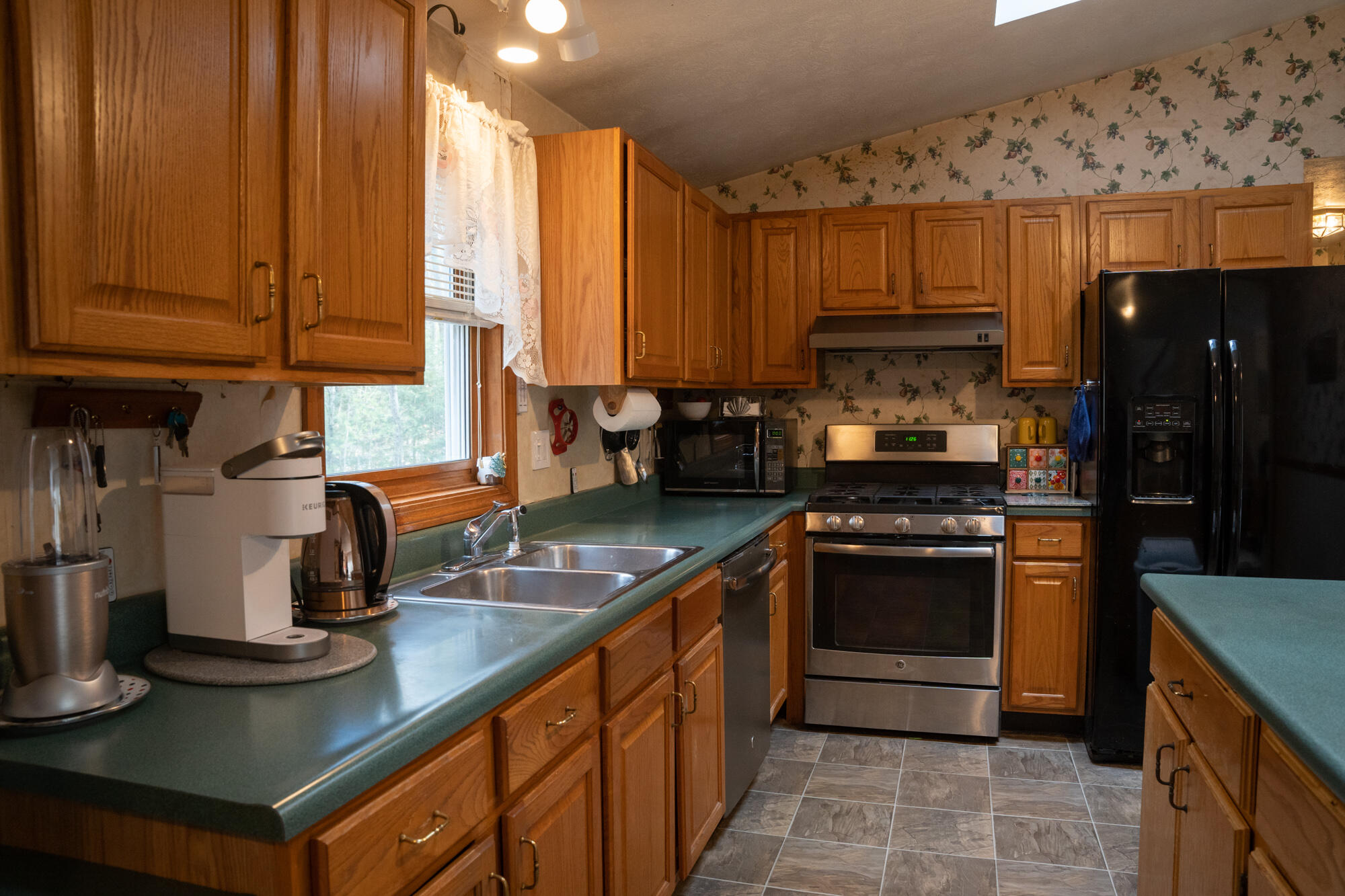 100 Old Thompson Road Buxton, ME 04093 - Photo 6 of 48 Kitchen