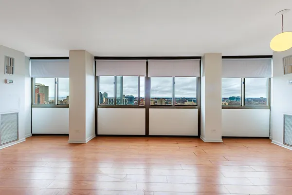 $58,000 | 4850 South Lake Park Avenue, Unit 2111, Chicago, IL 60615