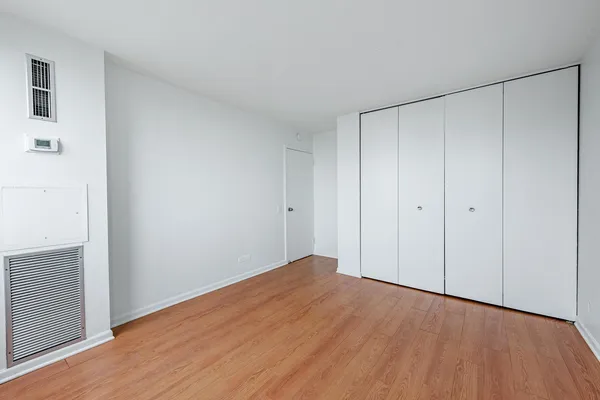$58,000 | 4850 South Lake Park Avenue, Unit 2111, Chicago, IL 60615