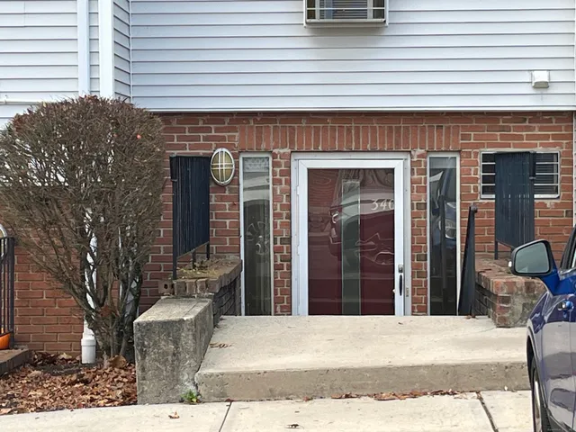 $169,900 | 925 Oronoke Road, Unit 34G, Waterbury, CT 06708