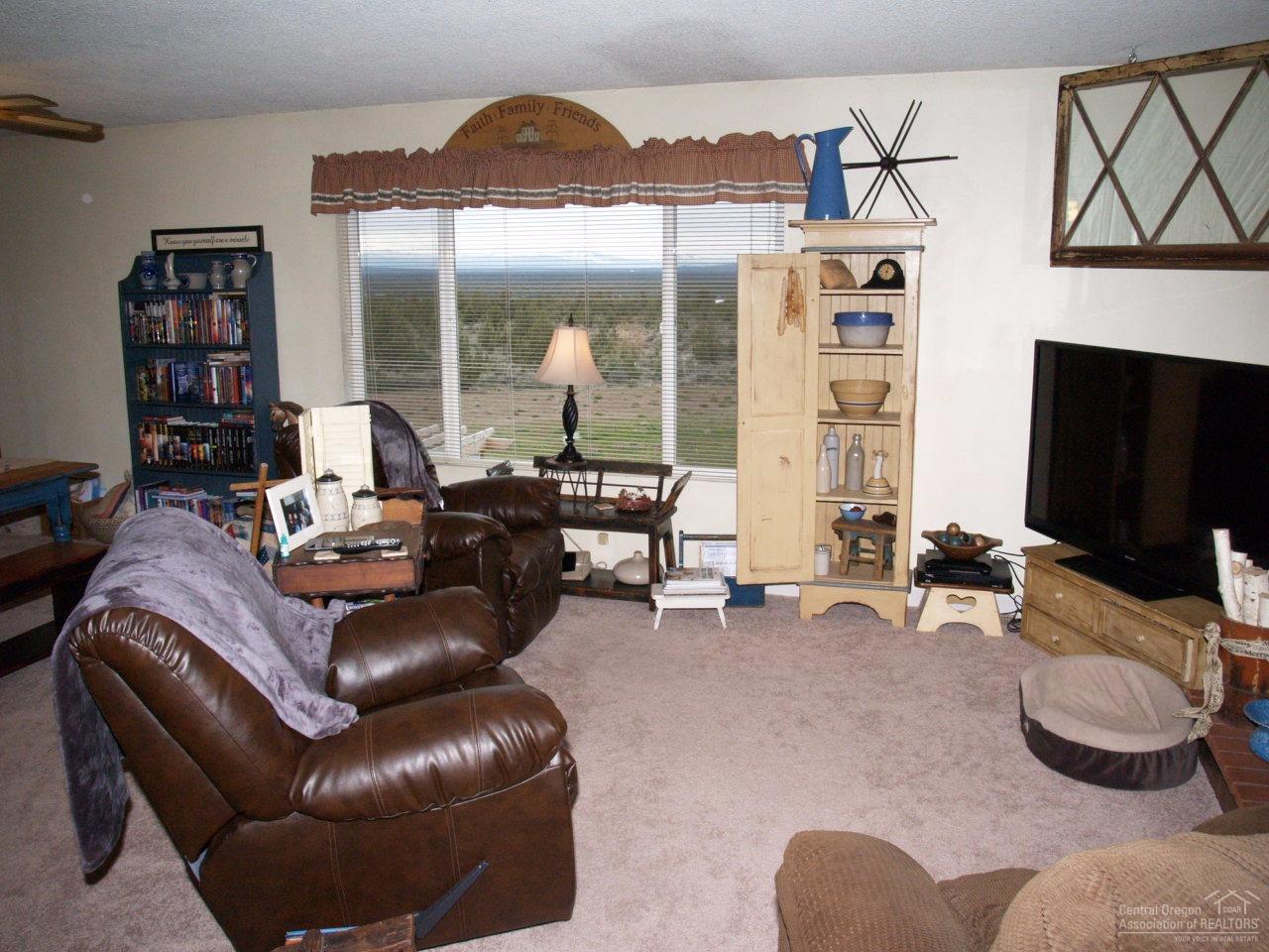 13773 Quail Trail Powell Butte, OR 97753 - Photo 14 of 25 Gallery Image 14