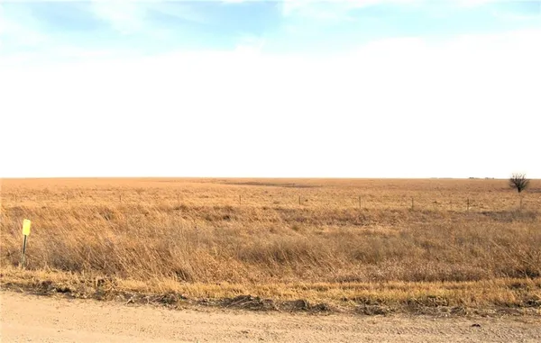 $560,000 | 100 G Road, Cedar Point, KS 66843