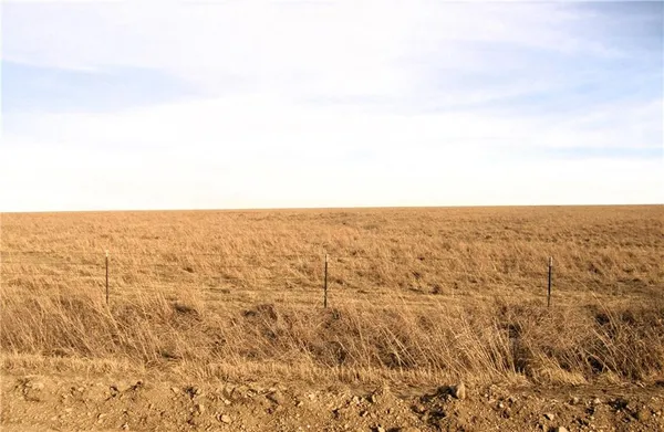 $560,000 | 100 G Road, Cedar Point, KS 66843