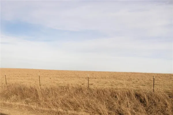 $560,000 | 100 G Road, Cedar Point, KS 66843