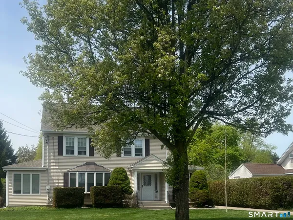 $3,000 | 79 Farmington Avenue, Plainville, CT 06062