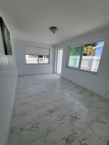 $1,800 | 1490 Northeast 151st Terrace, Unit 2, North Miami Beach, FL 33162