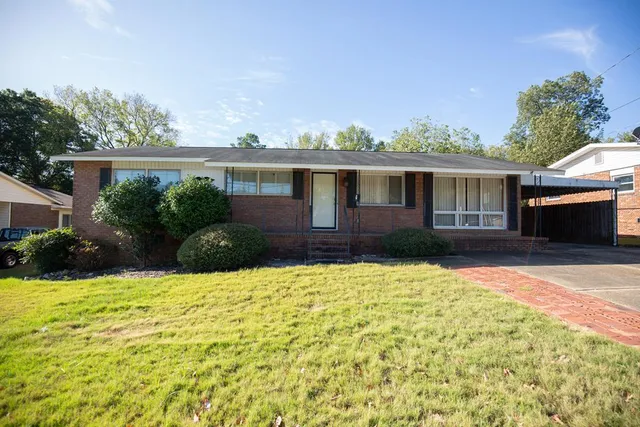 $169,900 | 2014 Airport Thruway, Columbus, GA 31904