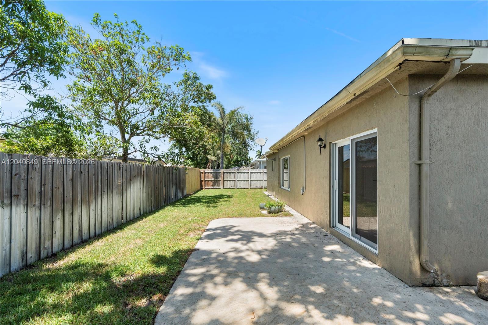 5160 Southwest 8th Street Margate, FL 33068 - Photo 3 of 28