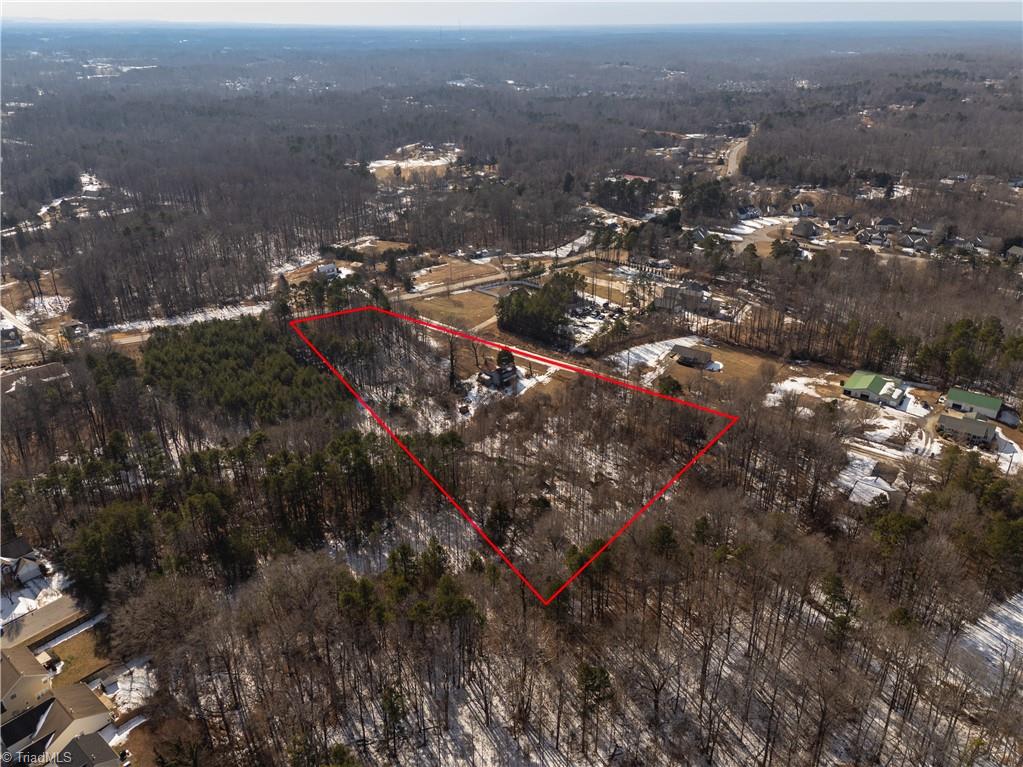 164 Mae Kennedy Road Thomasville, NC 27360 - Photo 6 of 12