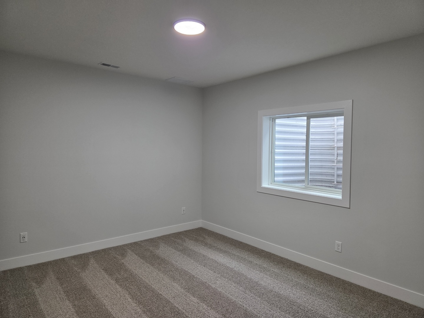 2477 Stanfield Lane Normal, IL 61761 - Photo 25 of 48 an empty room with a window