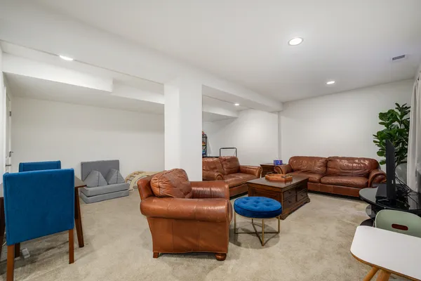 $450,000 | 2368 North Brett Lane, Palatine, IL 60074