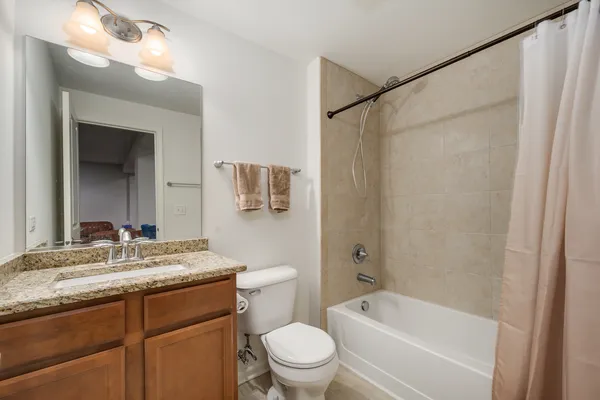 $450,000 | 2368 North Brett Lane, Palatine, IL 60074