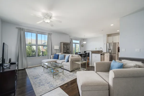 $450,000 | 2368 North Brett Lane, Palatine, IL 60074