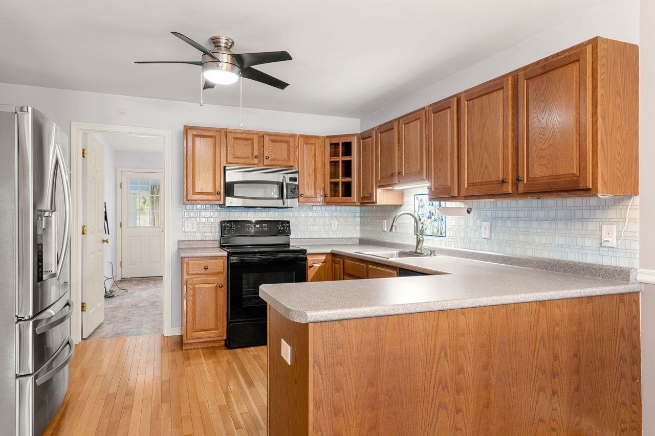 33 Brookview Road Windham, NH 03087 - Photo 8 of 54 Gallery Image 8